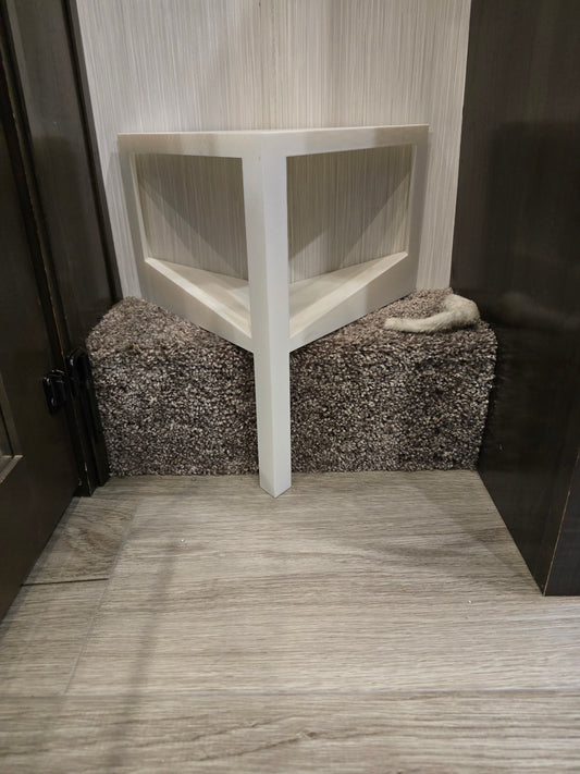 Triangle corner rack